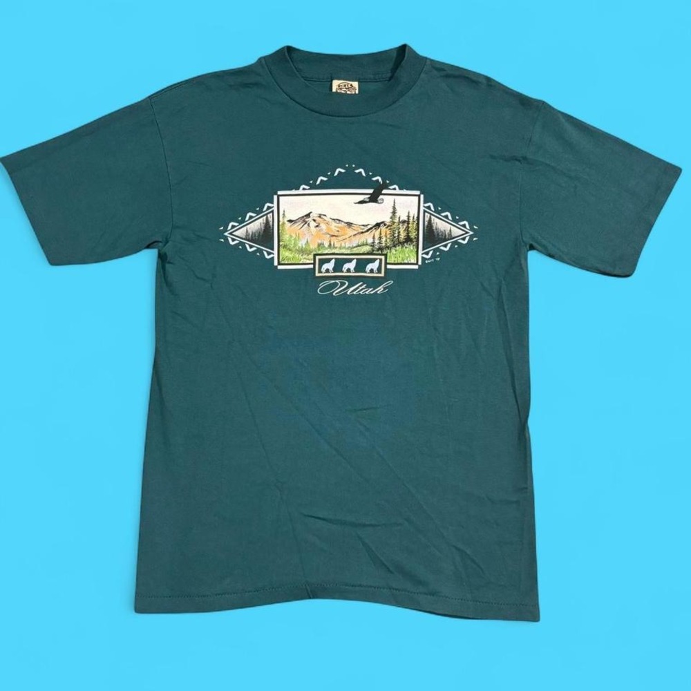 True Vintage 1990s Green Mountain Graphic T-Shirt Eagle tag Made in USA